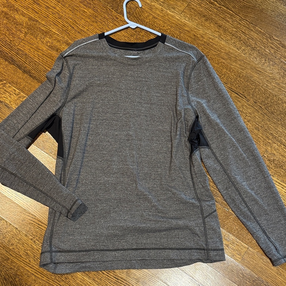 Men's Gray Long Sleeve Shirt